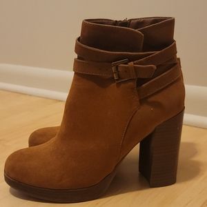 Western Tan heeled booties